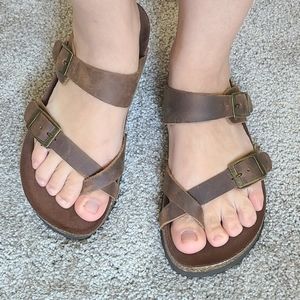 Leather sandals